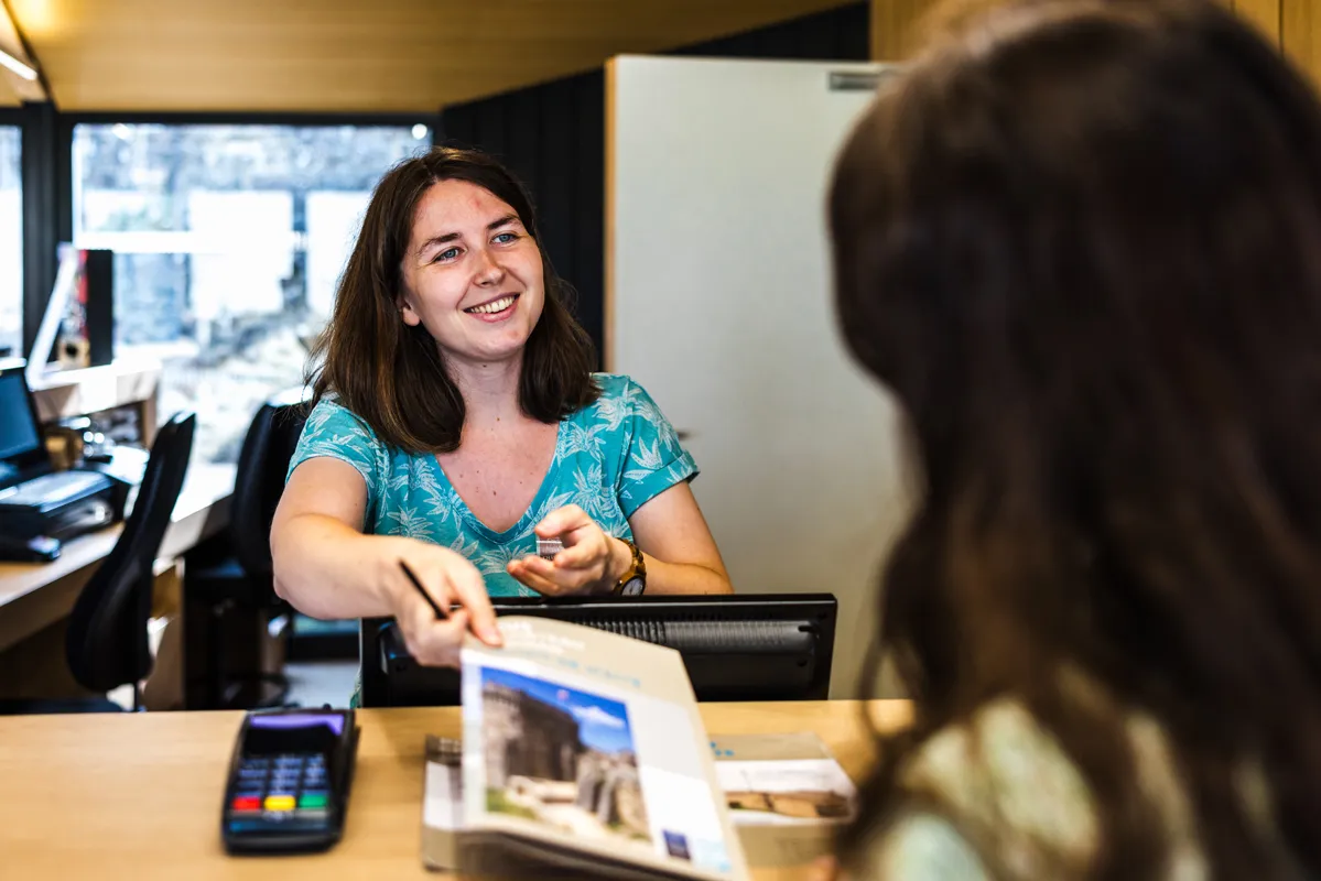 Métier d'accueil saisonnier - Château de Dinan