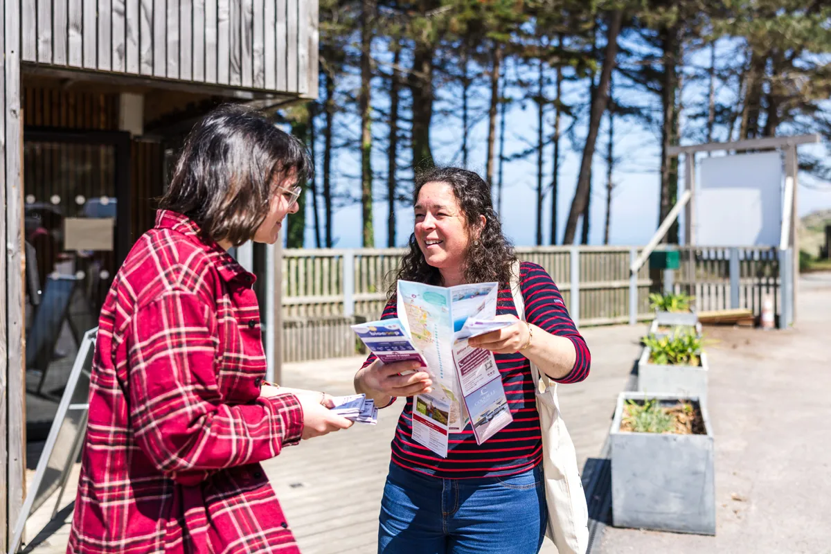 Travailler dans un office de tourisme en Côtes d'Armor Bretagne