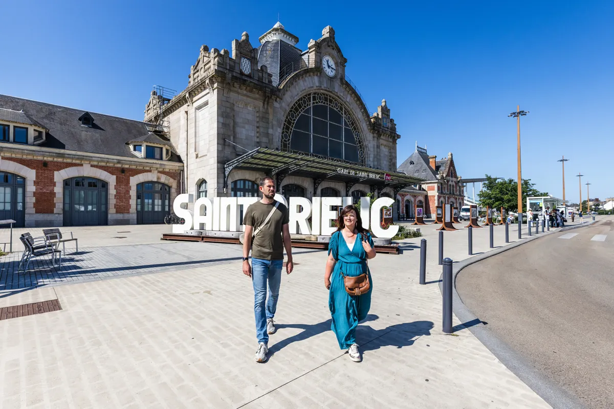 Gare de Saint-Brieuc @L'Œil de Paco Gare de Saint-Brieuc